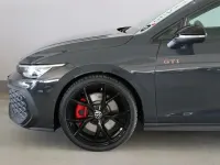 Gebraucht VW Golf VIII GTI 265 PS (194 kW) 2025 Grau Limousine