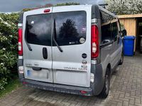 Gebraucht Opel Vivaro 115 PS (84 kW) 2008 Silber Van / Kleinbus
