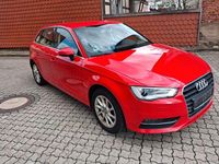 Używany Audi A3 Ambiente 122 KM (89 kW) 2013 Czerwony Sedan/Limuzyna