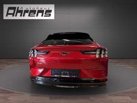 Gebraucht Ford Mustang Mach-E 258 kW (351 PS) 2021 Rot metallic SUV