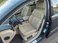 Second-hand VW Phaeton 239 CP (175 kW) 2011 Gri Berlinǎ