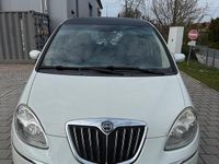 Gebraucht Lancia Musa 95 PS (69 kW) 2010 Weiß Van / Kleinbus