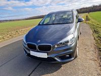 Gebraucht BMW 218 Advantage 150 PS (110 kW) 2016 Grau Kombi