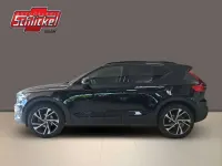 Gebraucht Volvo XC40 R-Design 163 PS (119 kW) 2021 Onyx black / metallic SUV