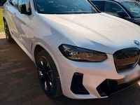 Gebraucht BMW iX3 Shadowline 151 kW (206 PS) 2023 Weiß SUV