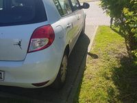 Usata Renault Clio II Expression 75 CV (55 kW) 2010 Bianco Berlina