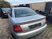 Second-hand Audi A4 101 CP (74 kW) 2000 Argintiu Berlinǎ