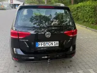 Gebraucht VW Touran Trendline 110 PS (80 kW) 2015 Schwarz Van / Kleinbus