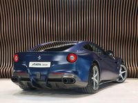 Second-hand Ferrari F12 741 CP (545 kW) 2013 Albastru Coupe