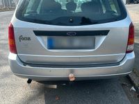 Gebraucht Ford Focus 75 PS (55 kW) 2001 Silber Kombi