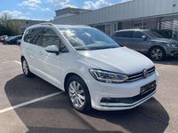 Gebraucht VW Touran Highline 190 PS (139 kW) 2019 Pure white Van / Kleinbus