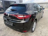 Gebraucht Renault Mégane IV Bose Edition 131 PS (96 kW) 2016 Schwarz Limousine