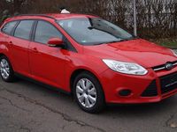 Gebraucht Ford Focus 116 PS (85 kW) 2011 Rot Limousine