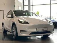 Usata Tesla Model Y Long Range AWD 378 kW (514 CV) 2022 Bianco SUV