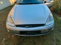 Gebraucht Ford Focus 101 PS (74 kW) 2001 Silber Limousine