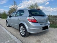 Gebraucht Opel Astra 105 PS (77 kW) 2006 Silber Limousine