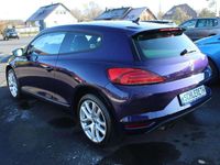 Gebraucht VW Scirocco Sport 122 PS (89 kW) 2015 Ultraviolettmetallic Coupé
