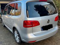 Gebraucht VW Touran 140 PS (102 kW) 2012 Silber Van / Kleinbus
