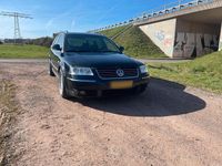 Gebraucht VW Passat Highline 131 PS (96 kW) 2002 Blau Kombi