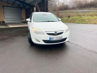 Gebraucht Opel Astra 140 PS (102 kW) 2011 Kombi