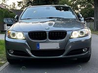 Gebraucht BMW 320 Exclusive 170 PS (125 kW) 2011 Grau Kombi