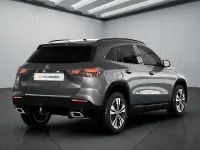 Gebraucht Mercedes GLA220 190 PS (139 kW) 2024 Grau SUV