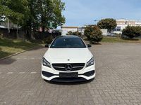 Gebraucht Mercedes CLA220 Shooting Brake AMG line 177 PS (130 kW) 2017 Weiß Kombi