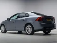 Gebraucht Volvo S60 Summum 152 PS (111 kW) 2017 Grau Limousine