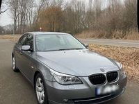 Gebraucht BMW 523 190 PS (139 kW) 2007 Grau Limousine