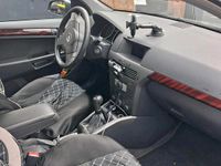 Usata Opel Astra 125 CV (91 kW) 2004 Grigio Utilitaria