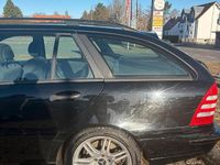 Gebraucht Mercedes C180 143 PS (105 kW) 2003 Schwarz Kombi