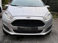 Gebraucht Ford Fiesta Titanium 80 PS (58 kW) 2017 Grau Kleinwagen