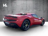 Gebraucht Ferrari 296 829 PS (609 kW) 2023 Rot Coupé