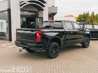 Neu Chevrolet Silverado LT 420 PS (308 kW) 2025 Schwarz SUV