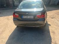 Gebraucht BMW 320 150 PS (110 kW) 2006 Grau Limousine