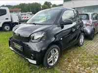 Gebraucht Smart ForTwo Electric Drive Pure 60 kW (82 PS) 2023 Schwarz Cabrio