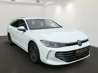 Gebraucht VW Passat Elegance 150 PS (110 kW) 2025 Weiß Kombi