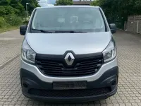 Gebraucht Renault Trafic 145 PS (106 kW) 2018 Silber Van / Kleinbus