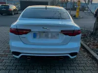 Używany Jaguar XE R-Dynamic 250 KM (183 kW) 2020 Biały Sedan/Limuzyna