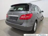 Gebraucht Mercedes B180 109 PS (80 kW) 2014 Grau Kleinwagen
