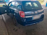 Usata Opel Astra 100 CV (73 kW) 2009 Blu Station wagon