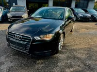 Gebraucht Audi A3 Sportback 110 PS (80 kW) 2015 Schwarz Kleinwagen