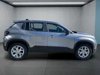 Neu Jeep Avenger Altitude 110 PS (80 kW) 2026 Grau SUV