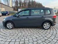 Gebraucht VW Touran 150 PS (110 kW) 2022 Delfingrau metallic Van / Kleinbus