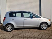 Gebraucht Mitsubishi Colt Invite 95 PS (69 kW) 2009 Silber Kleinwagen