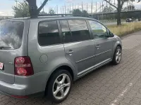 Gebraucht VW Touran Trendline 140 PS (102 kW) 2009 Mountain grey metallic Van / Kleinbus