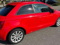 Gebraucht Audi A1 Design 116 PS (85 kW) 2014 Rot Kleinwagen
