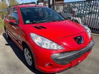 Usado Peugeot 206 Basis 75 HP (55 kW) 2009 Vermelho Sedan