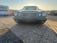 Gebraucht Mercedes E200 Elegance 136 PS (100 kW) 1999 Grün Limousine