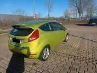 Gebraucht Ford Fiesta 80 PS (58 kW) 2009 Grün Kleinwagen